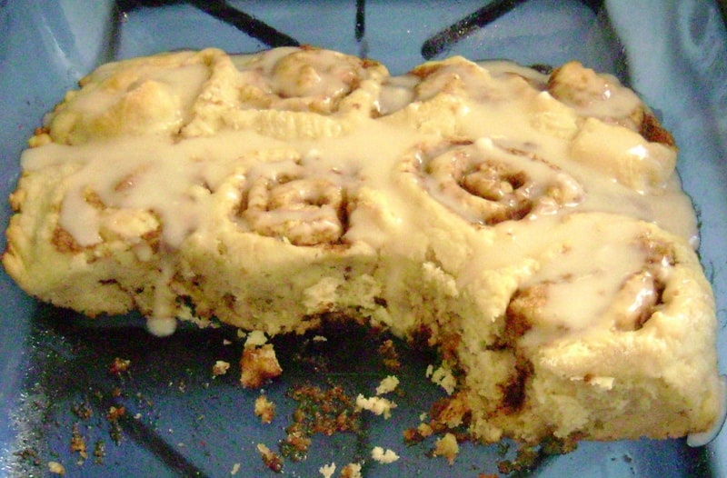 quick and easy cinnamon rolls, glazed in the pan