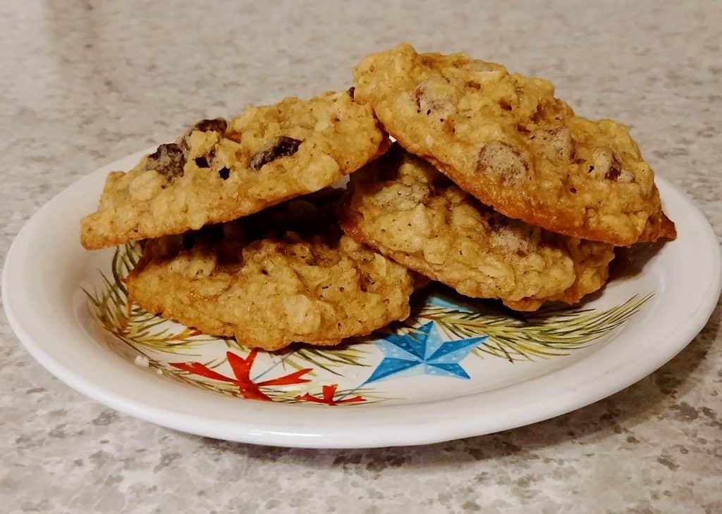 chewy oatmeal cookies