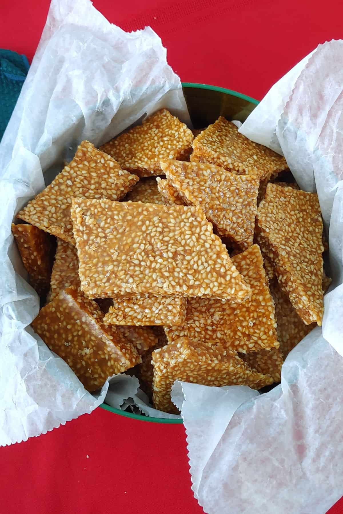 sesame brittle in a tin