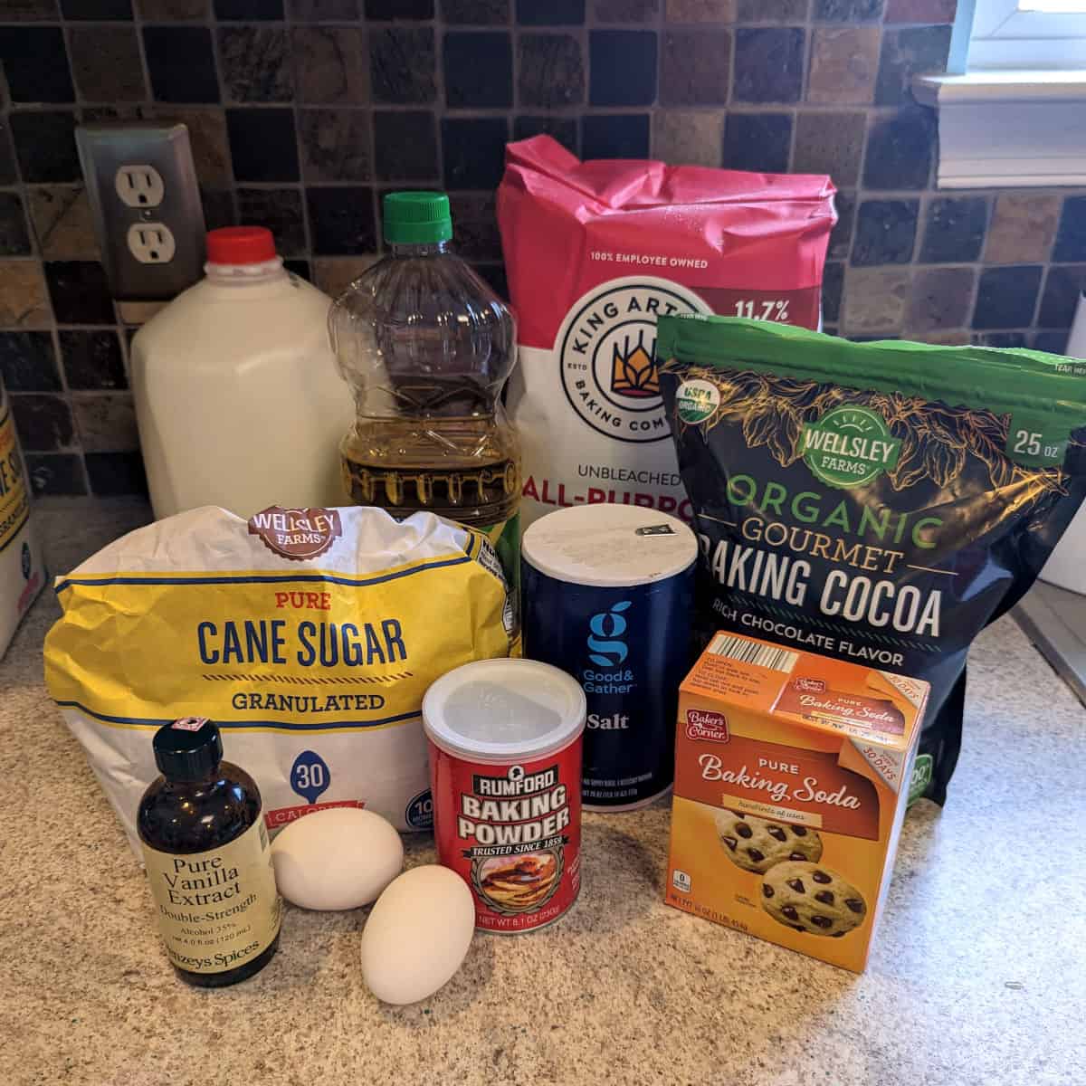 ingredients for chocolate cake layer